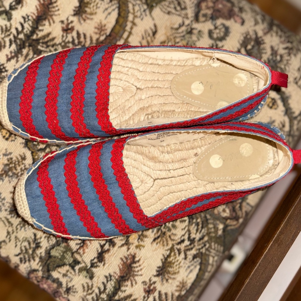 BODEN Violette Espadrilles in Chambray and Red Pop Ric Rac, sz 36 EU - Picture 11 of 16